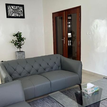 Residence La Renaissance De Dakar Ouakam Esterno foto