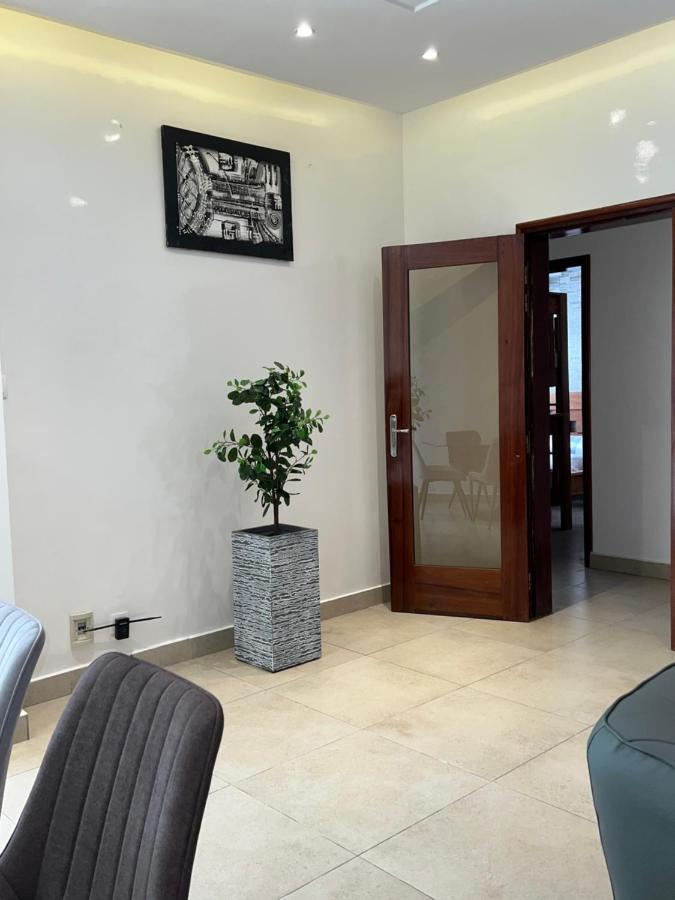 Residence La Renaissance De Dakar Ouakam Esterno foto